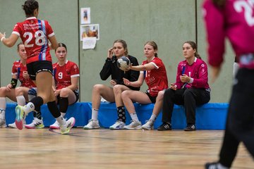 Bild 140 - wBJ SV Henstedt Ulzburg - HSG Holstein Kiel/Kronshagen : Ergebnis: 30:28